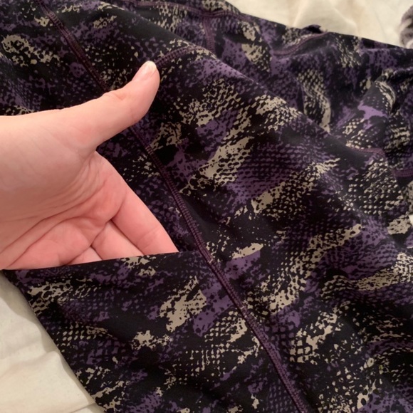 LULULEMON speed up tight - Picture 3 of 3